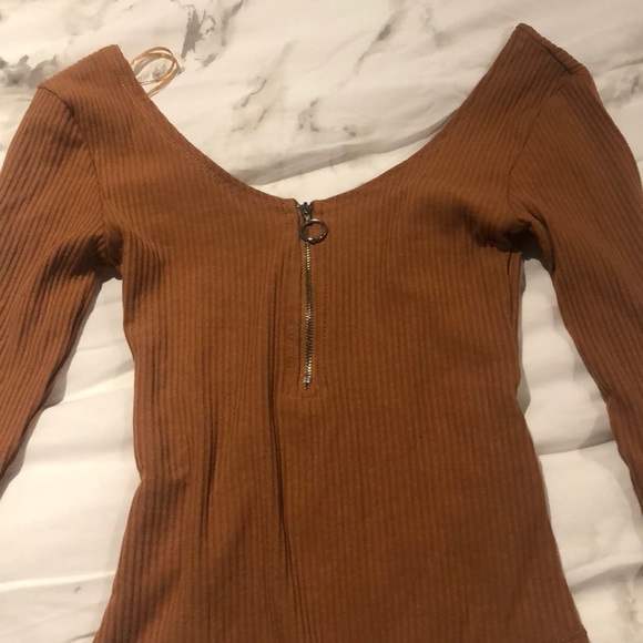 Zippered bodysuit - Picture 2 of 3